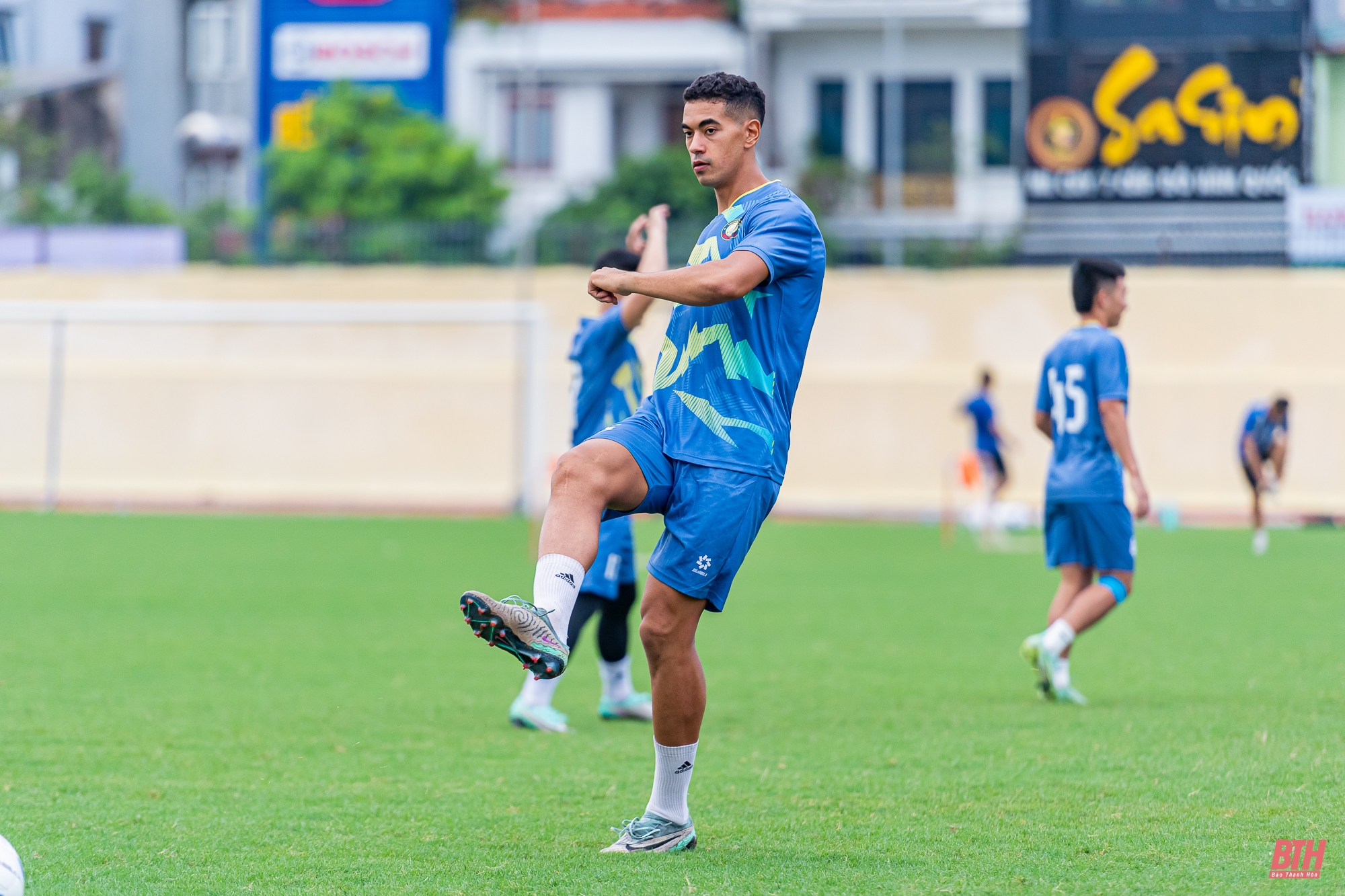 CLB Đông Á Thanh Hoá giữ tinh thần thoải mái trong buổi tập trước thềm V.League 2024/2025 khởi tranh